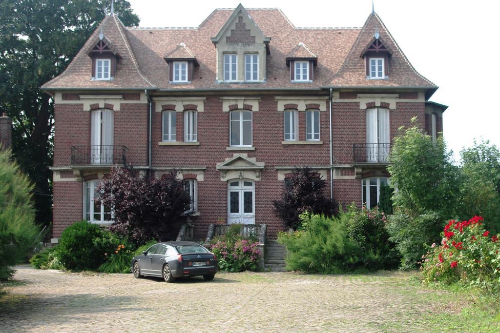 לינה וארוחת בוקר Le Manoir De Crisolles מראה חיצוני תמונה